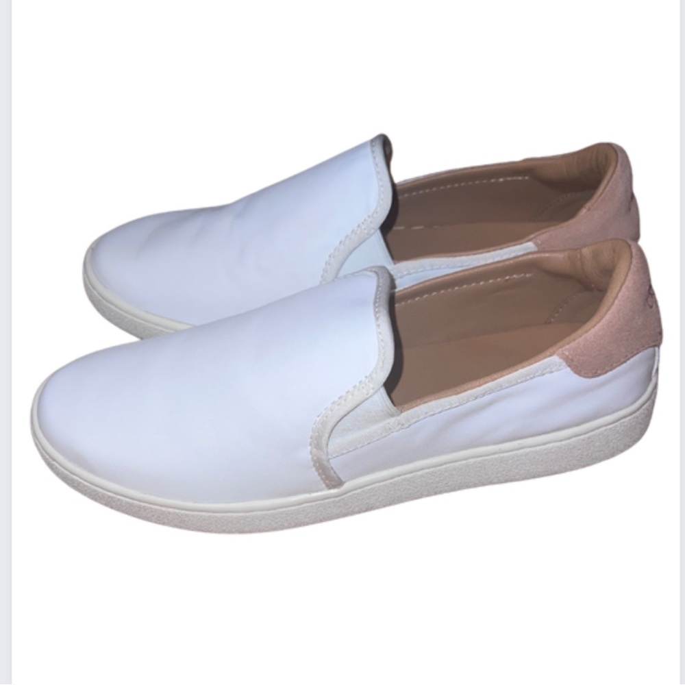 UGG Cas Slip On